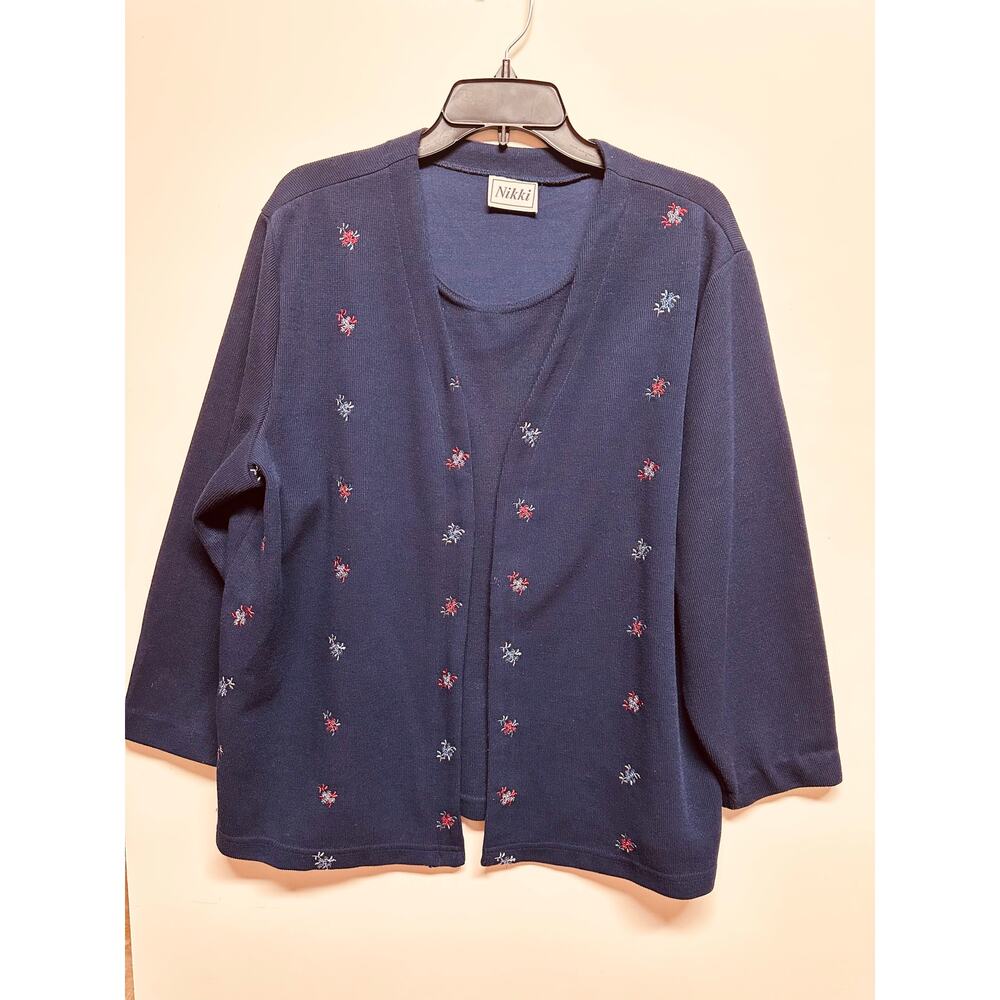Nikki Women's Long Sleeve Navy Blouse with Flowers Size XL/XXL *READ*